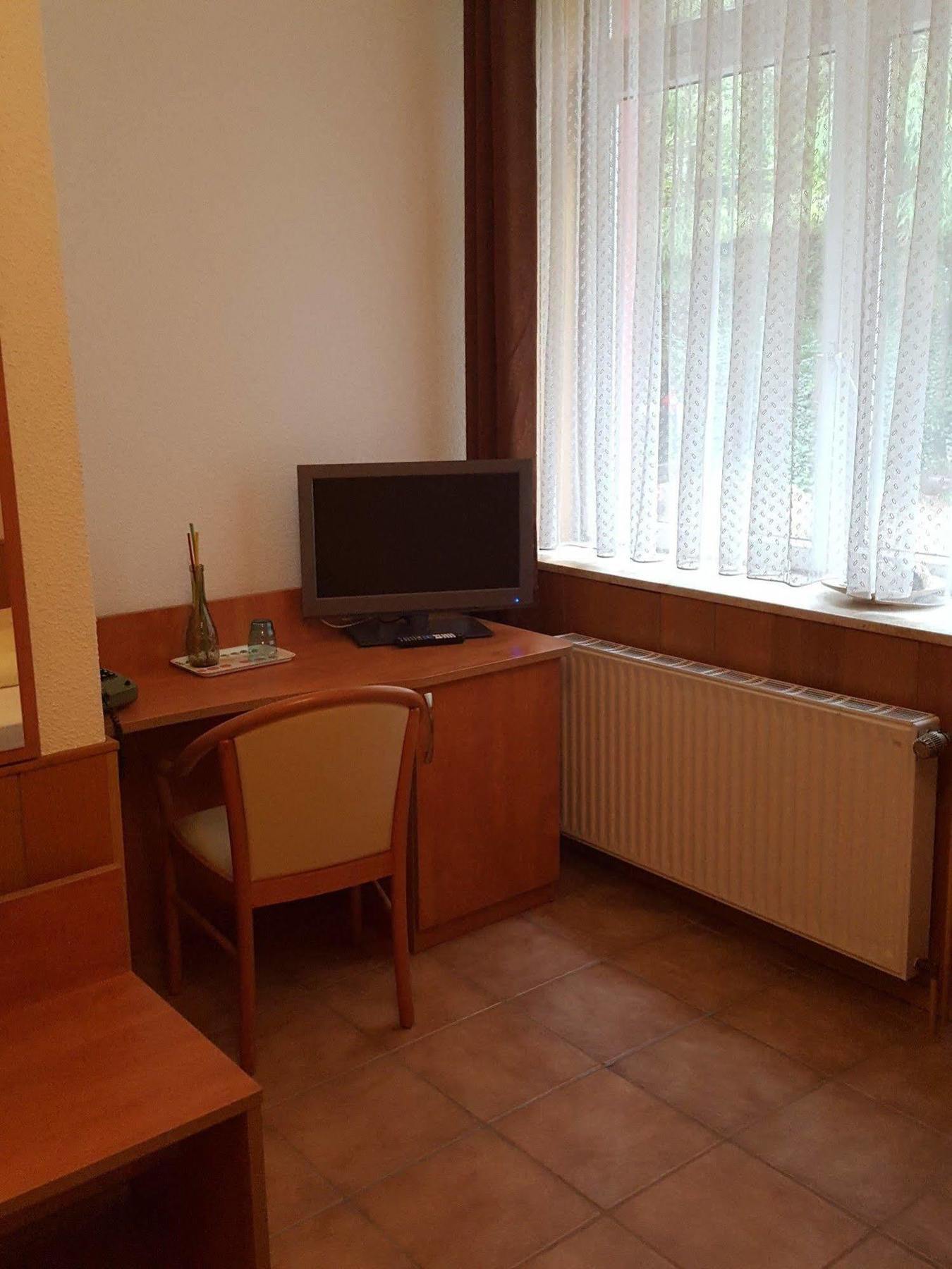Waldhotel Zur Holzmuhle Eldagsen Екстер'єр фото