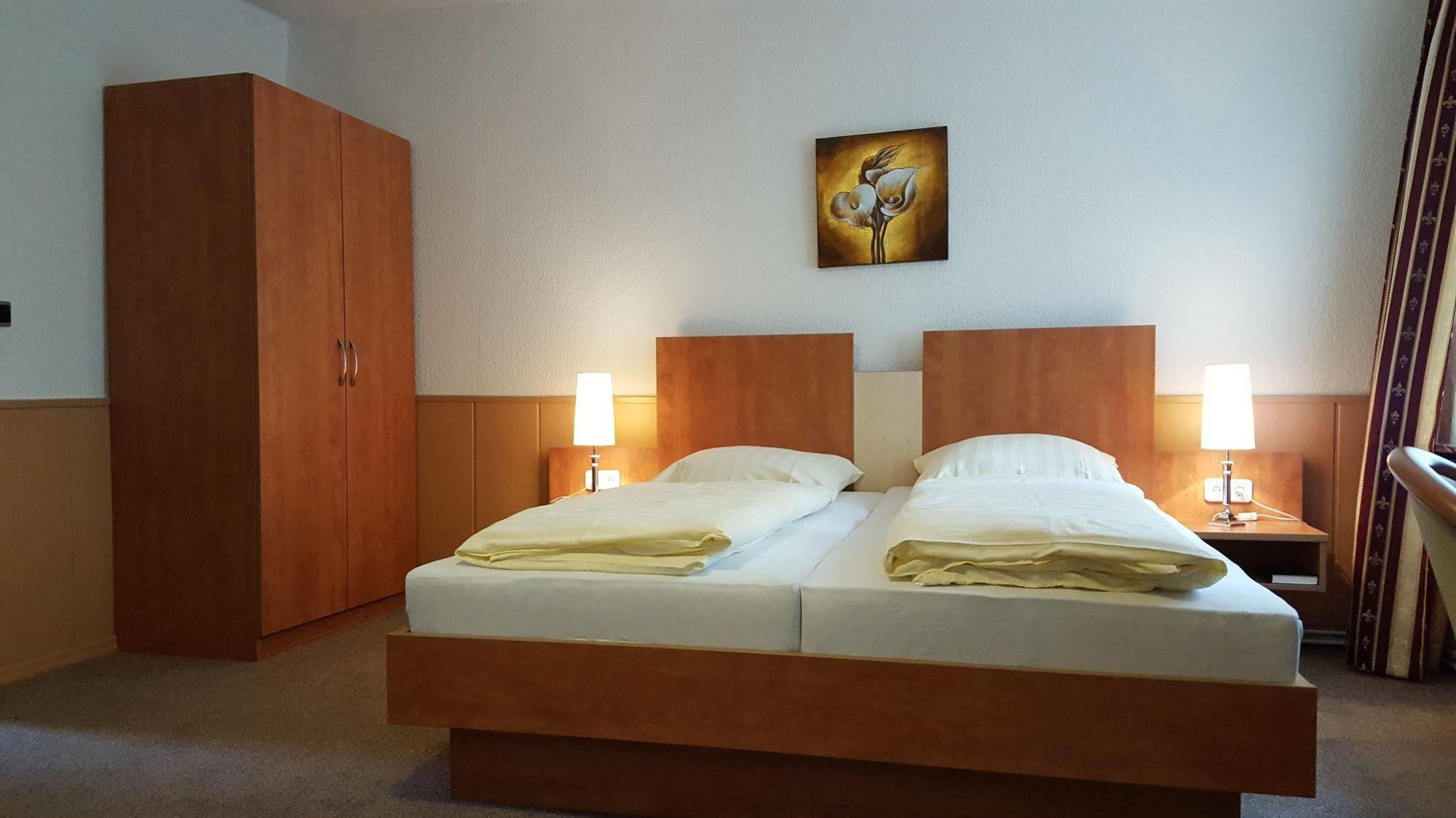 Waldhotel Zur Holzmuhle Eldagsen Екстер'єр фото